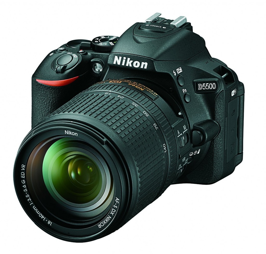 Nikon d5500 w18-140mm lens